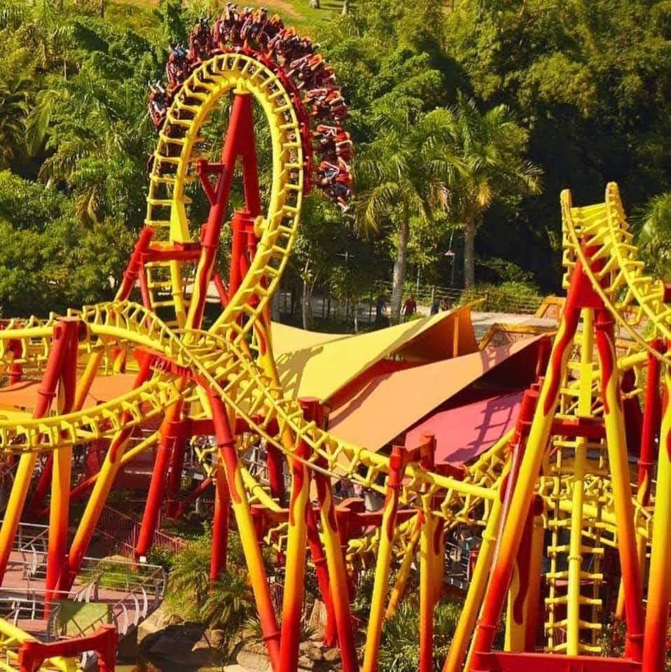 BETO CARRERO WORLD