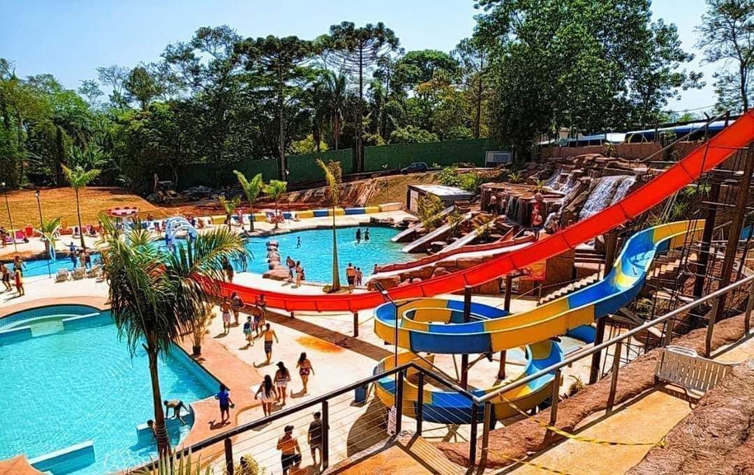 PARQUE AQUÁTICO BLUE BEACH